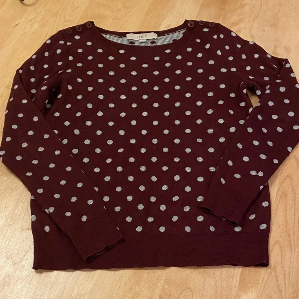 LOFT Burgundy Sweater with Light Gray Dots - Picture 2 of 9